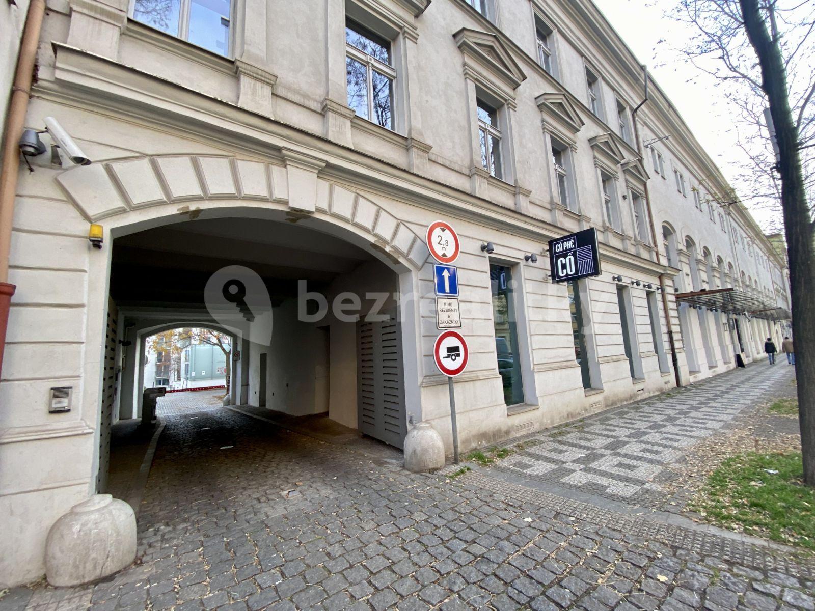 Prenájom bytu 1-izbový 29 m², Korunní, Praha, Praha