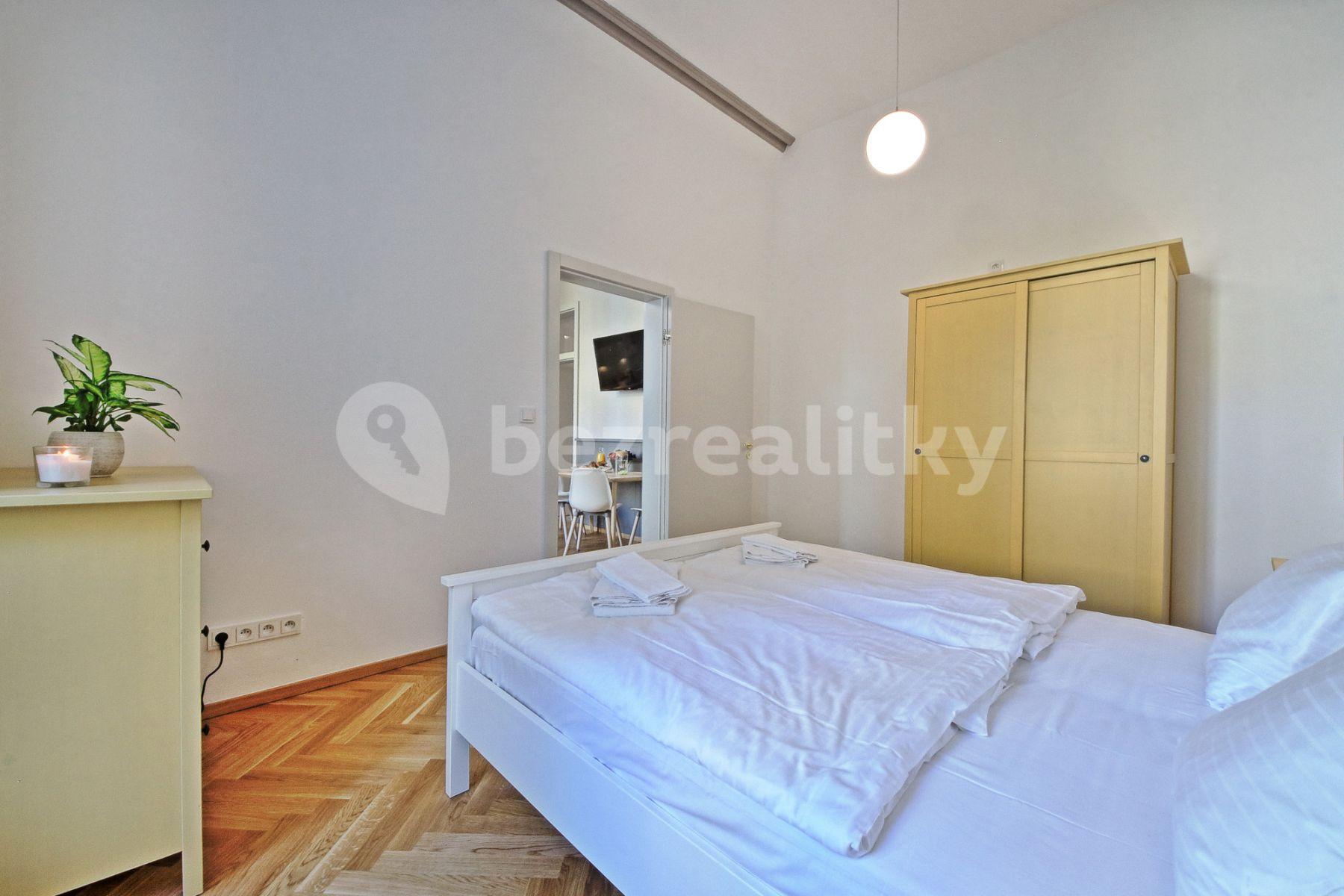 Prenájom bytu 2-izbový 48 m², Balbínova, Praha, Praha