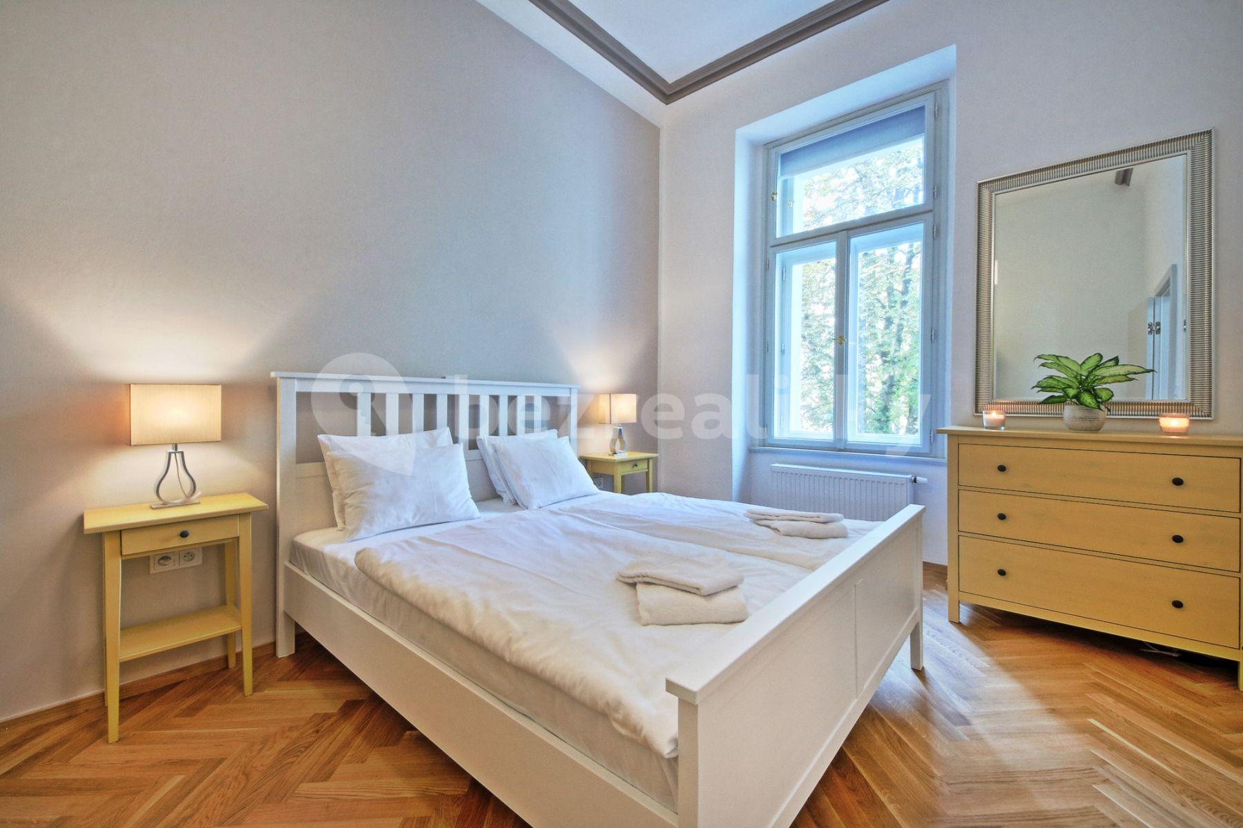 Prenájom bytu 2-izbový 48 m², Balbínova, Praha, Praha