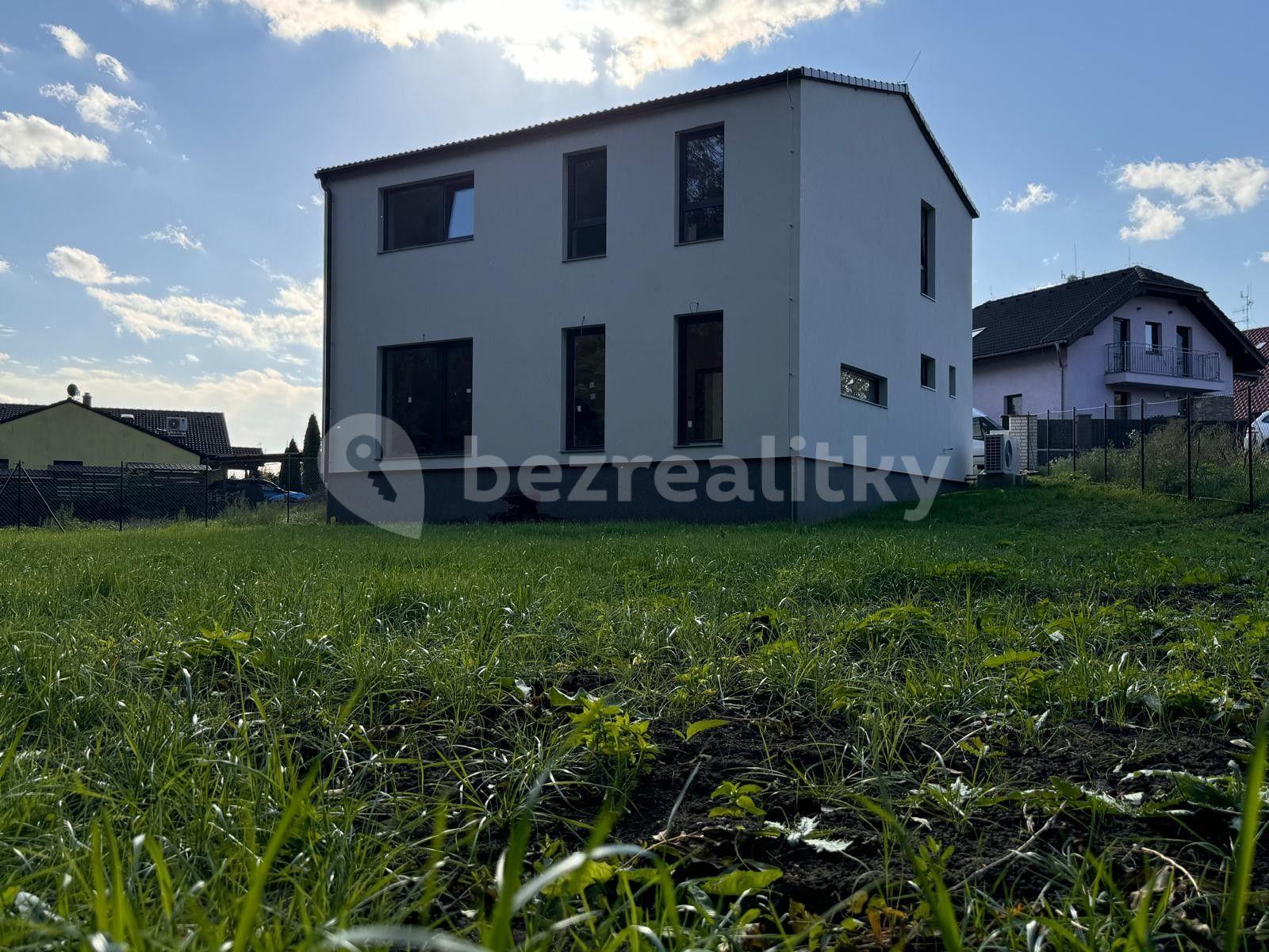 Predaj domu 196 m², pozemek 879 m², U Lesíka, Nová Ves, Středočeský kraj