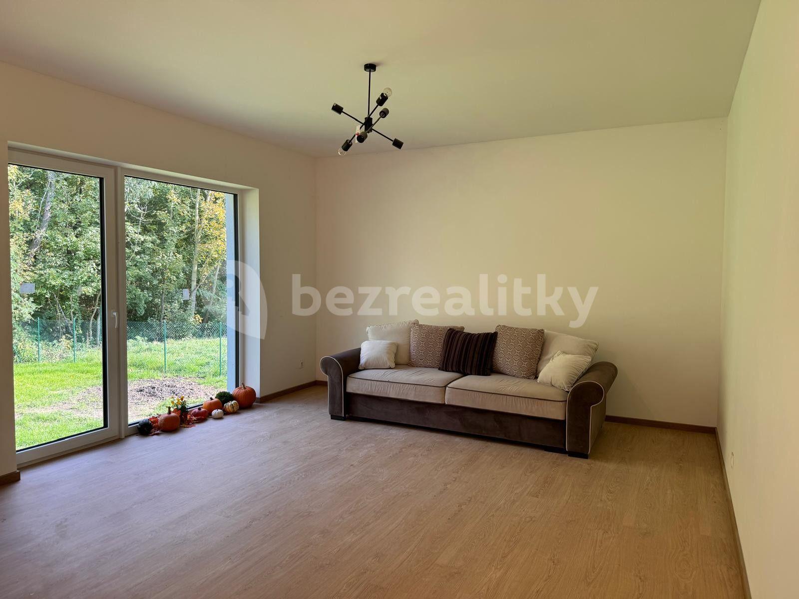 Predaj domu 196 m², pozemek 879 m², U Lesíka, Nová Ves, Středočeský kraj