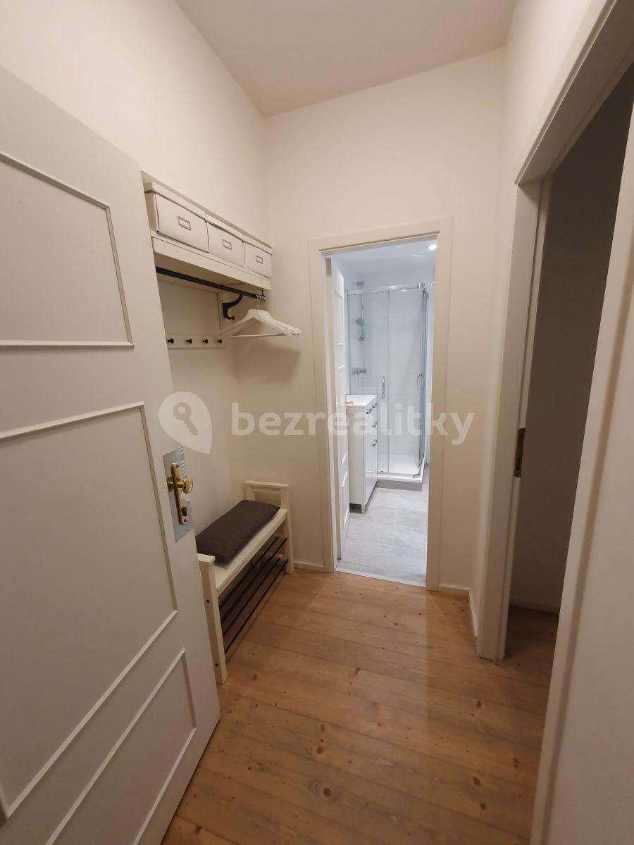 Prenájom bytu 1-izbový 23 m², U Pernikářky, Praha, Praha