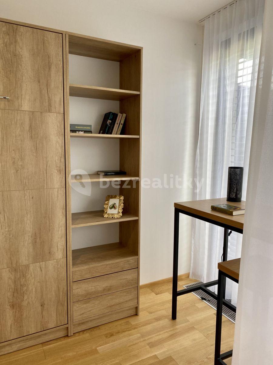 Prenájom bytu 1-izbový 32 m², U Průhonu b, Praha, Praha