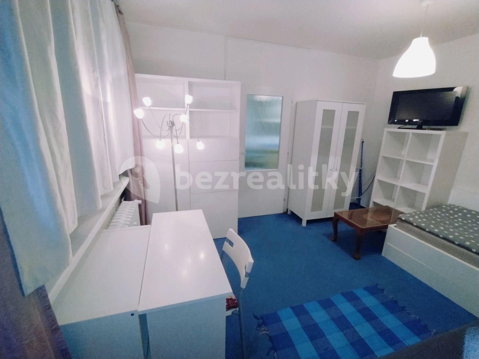 Prenájom bytu 1-izbový 80 m², Voskovcova, Praha, Praha