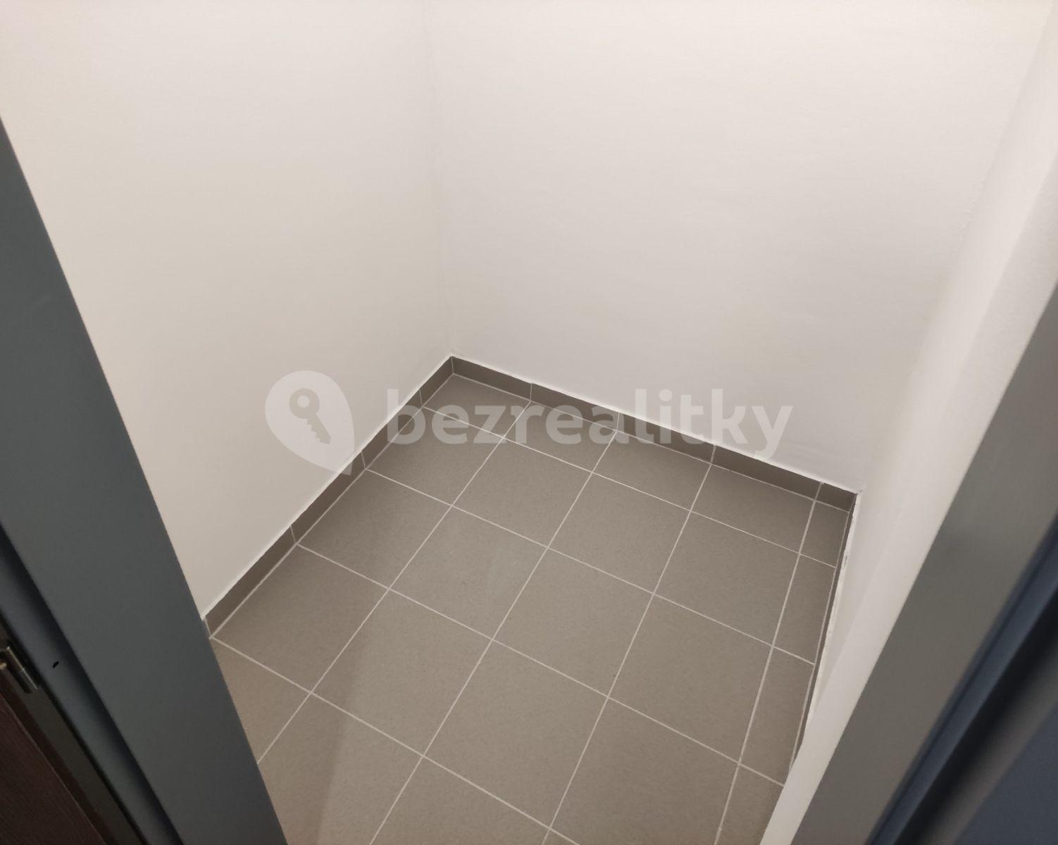 Prenájom bytu 1-izbový 34 m², Aloise Rašína, Olomouc, Olomoucký kraj