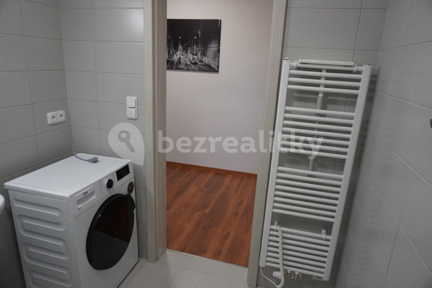 Prenájom bytu 2-izbový 90 m², Bezručova, Brno, Jihomoravský kraj