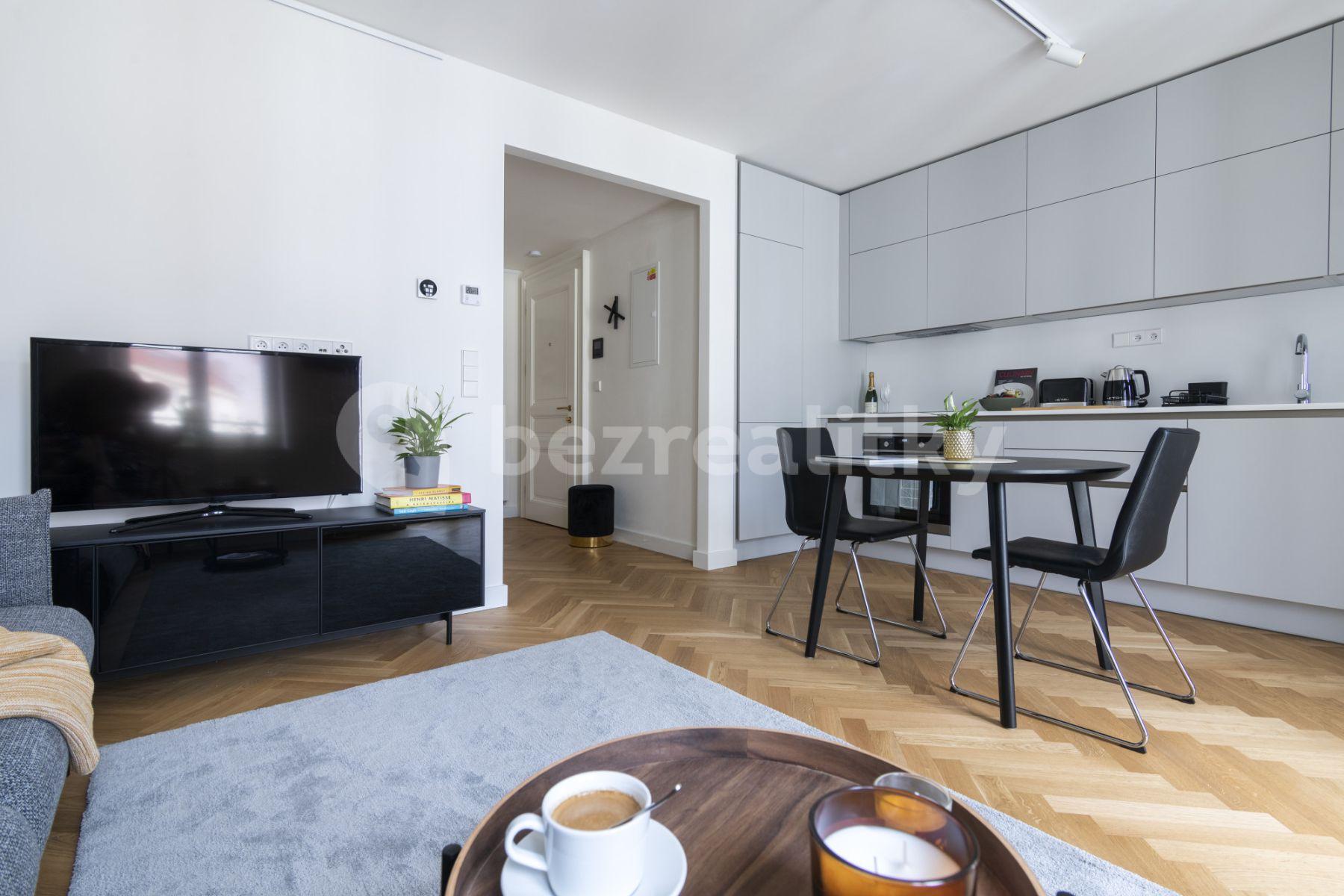 Prenájom bytu 2-izbový 47 m², Bořivojova, Praha, Praha