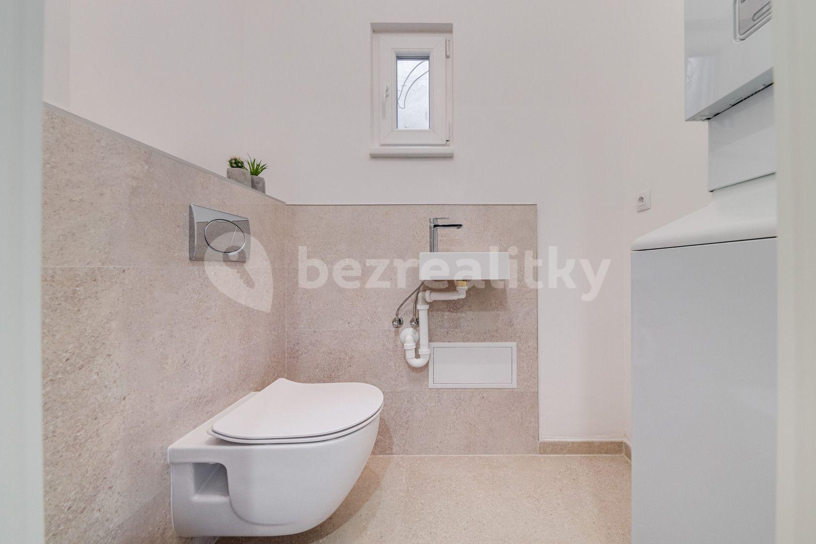 Prenájom bytu 3-izbový 74 m², Kaizlovy sady, Praha, Praha