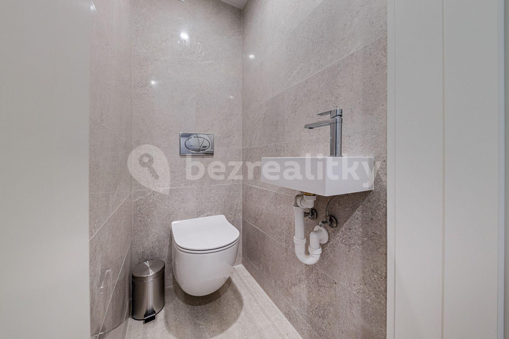 Prenájom bytu 3-izbový 74 m², Kaizlovy sady, Praha, Praha