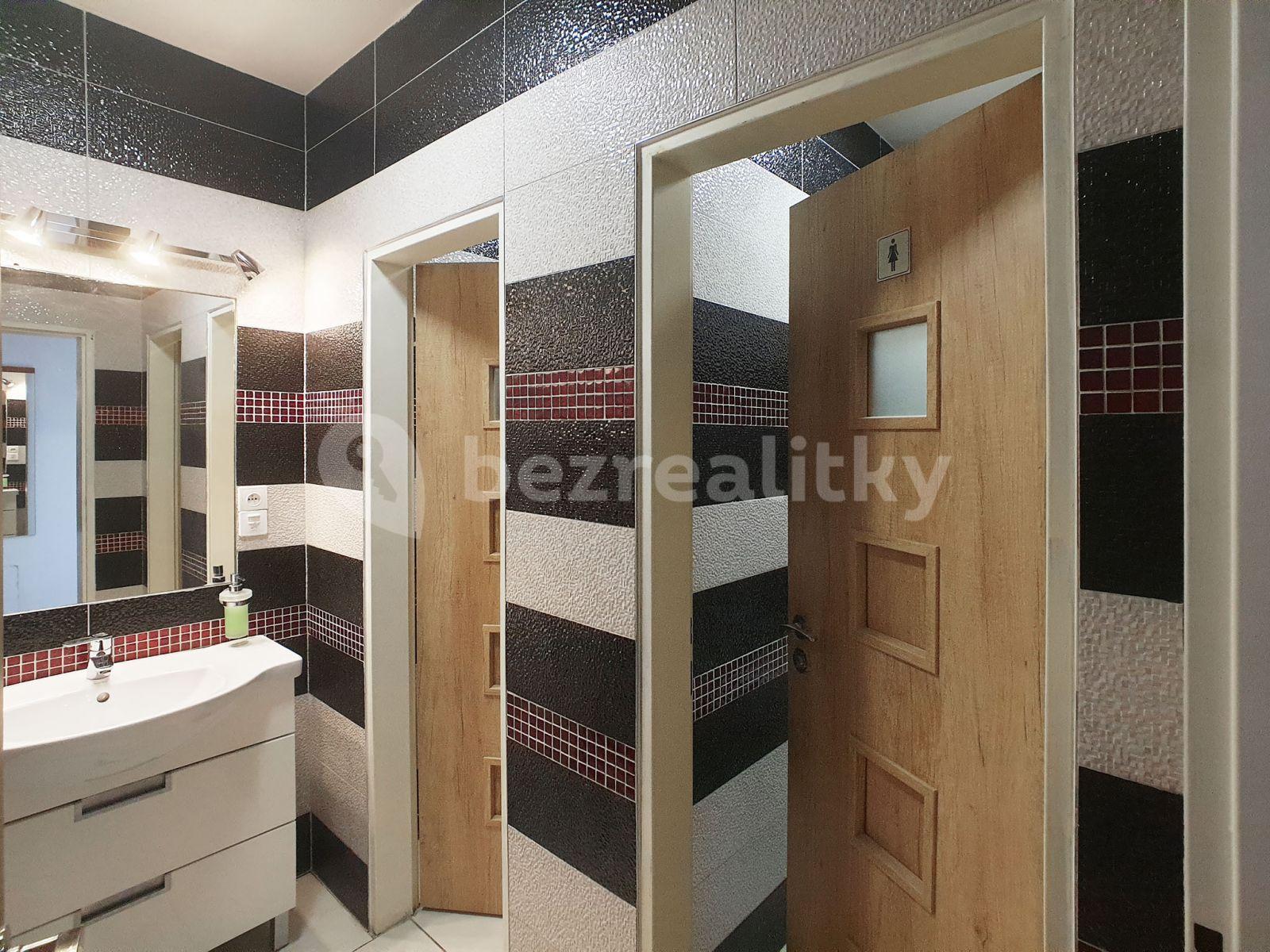 Prenájom kancelárie 32 m², Třebohostická, Praha, Praha