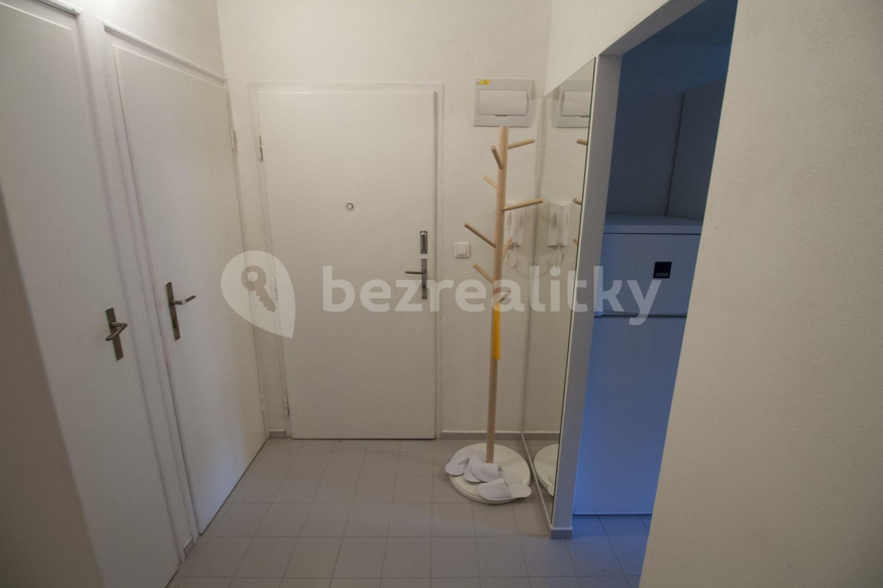 Prenájom bytu 1-izbový 35 m², Milady Horákové, Brno, Jihomoravský kraj