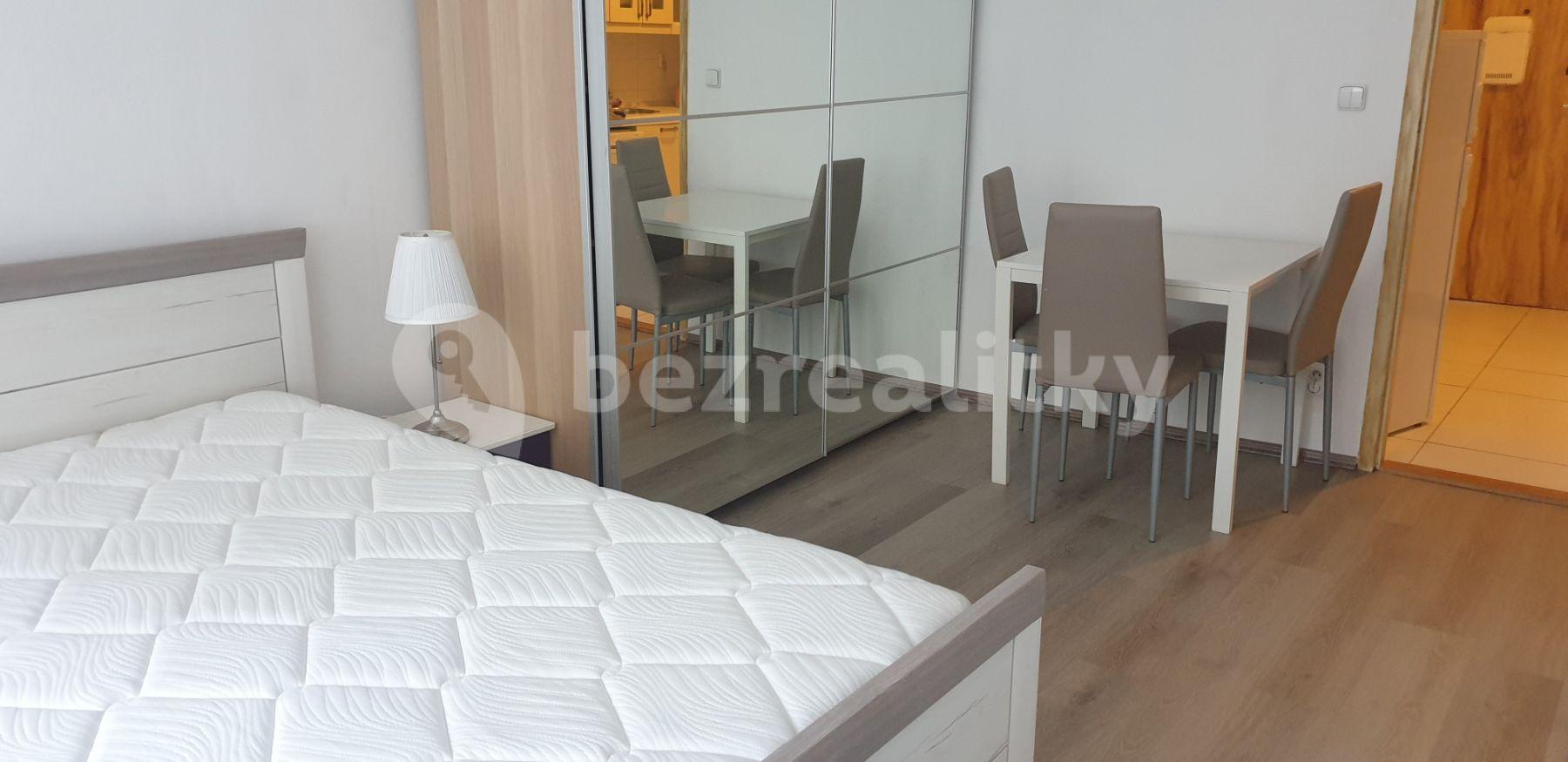 Prenájom bytu 2-izbový 56 m², Vltavská, Praha, Praha