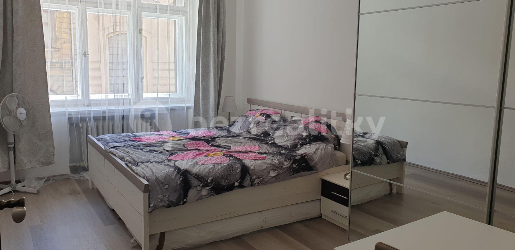 Prenájom bytu 2-izbový 56 m², Vltavská, Praha, Praha