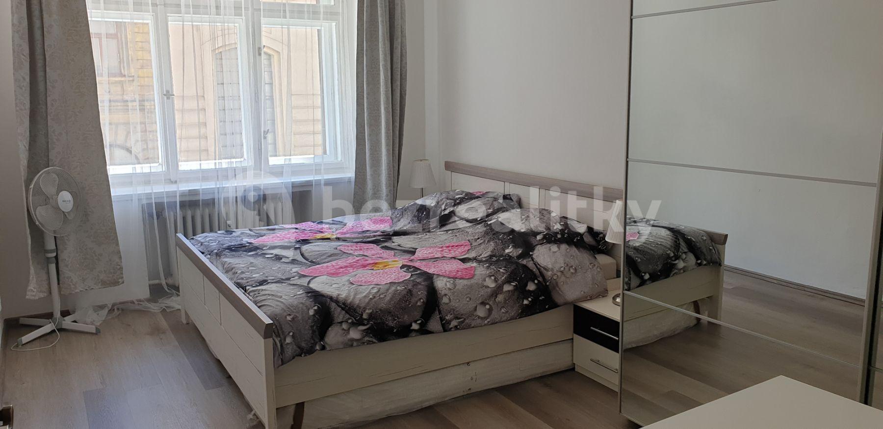 Prenájom bytu 2-izbový 56 m², Vltavská, Praha, Praha