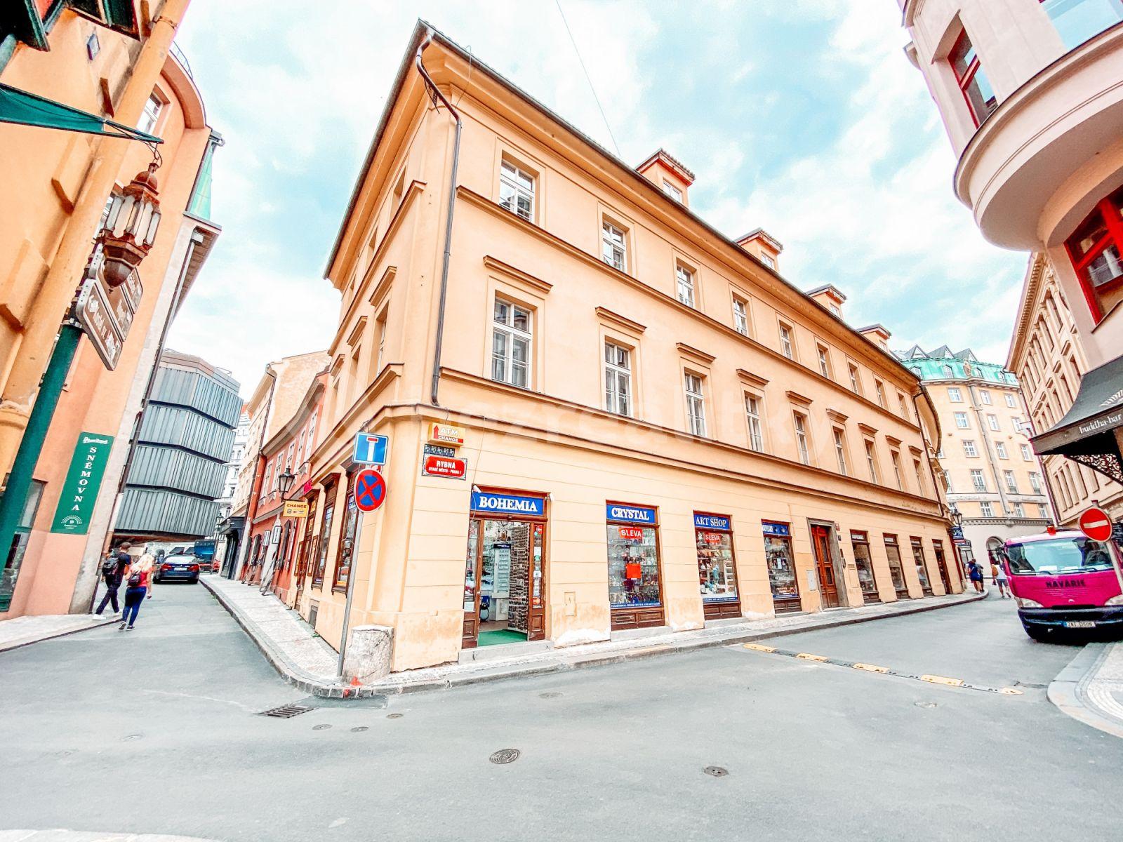 Prenájom bytu 2-izbový 53 m², Rybná, Praha, Praha