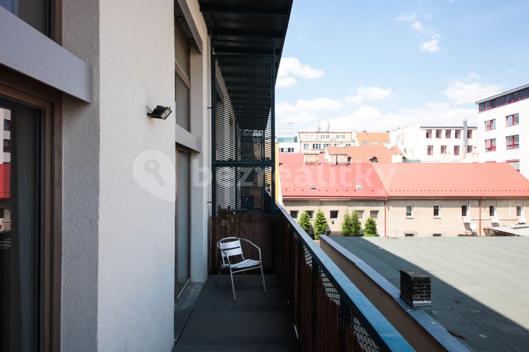 Prenájom bytu 5-izbový 142 m², Křižíkova a, Praha, Praha