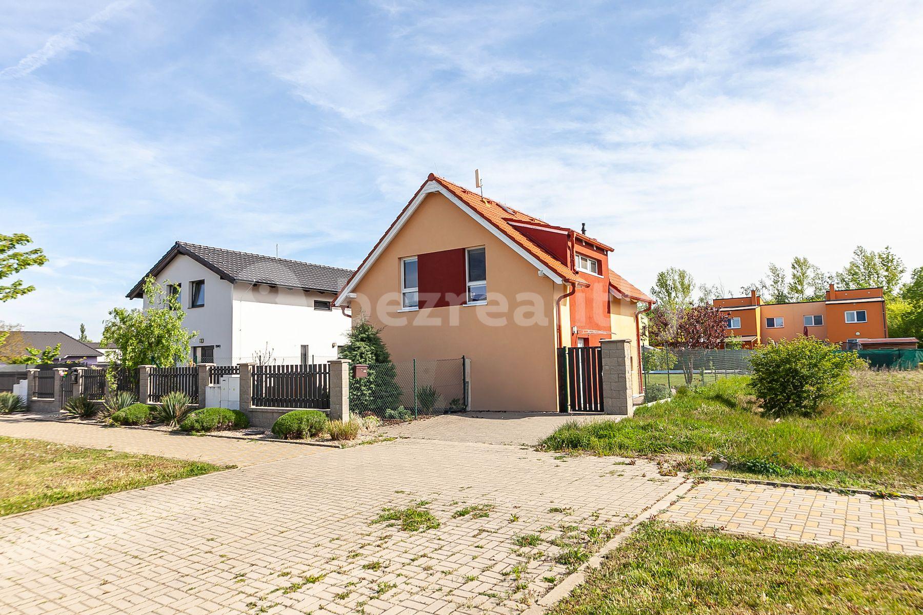 Predaj domu 96 m², pozemek 509 m², Tyršova, Milovice, Středočeský kraj