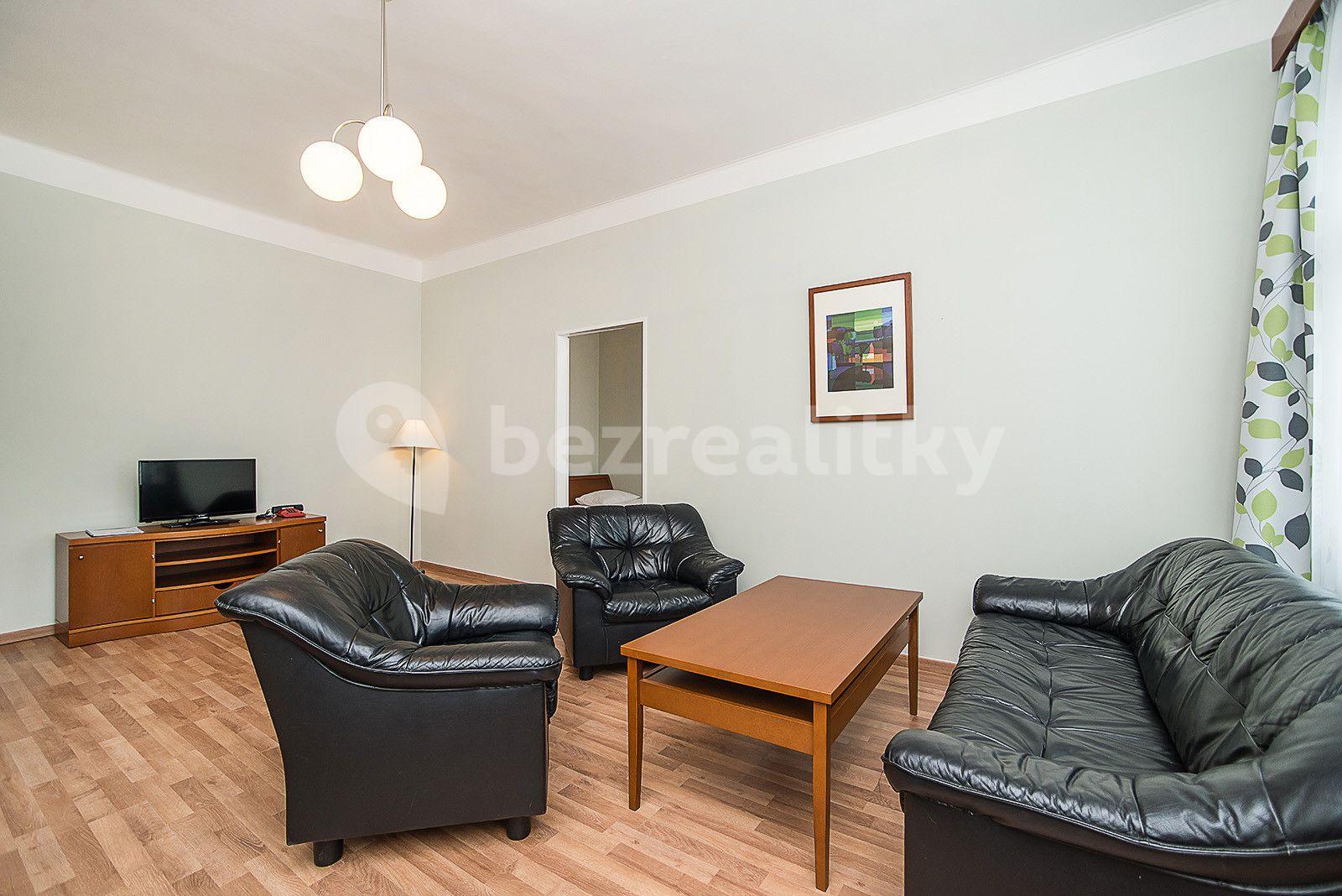 Prenájom bytu 3-izbový 72 m², Americká, Praha, Praha