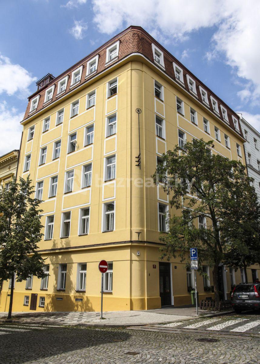 Prenájom bytu 3-izbový 72 m², Americká, Praha, Praha