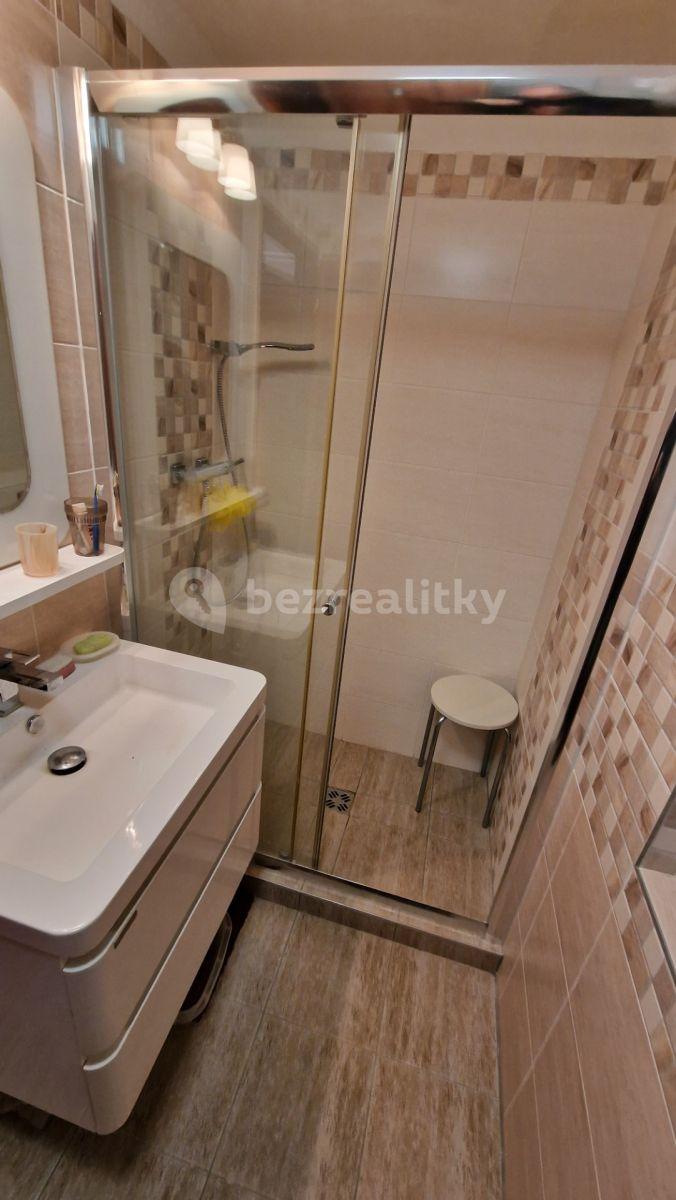 Predaj rekreačného objektu 94 m², pozemek 604 m², Klučenice, Středočeský kraj