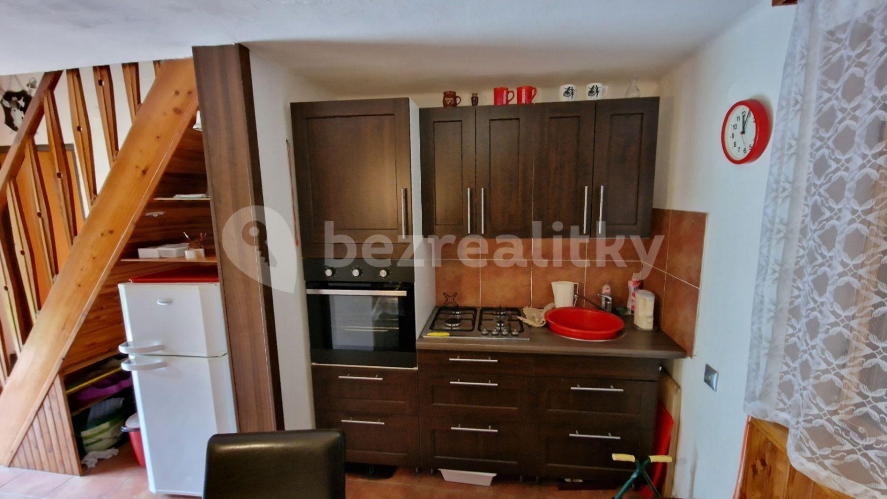 Predaj rekreačného objektu 94 m², pozemek 604 m², Klučenice, Středočeský kraj