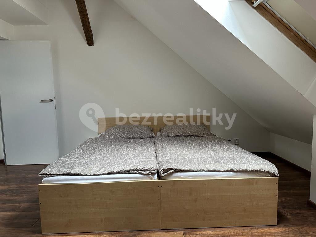 Prenájom bytu 2-izbový 56 m², Klapkova, Praha, Praha