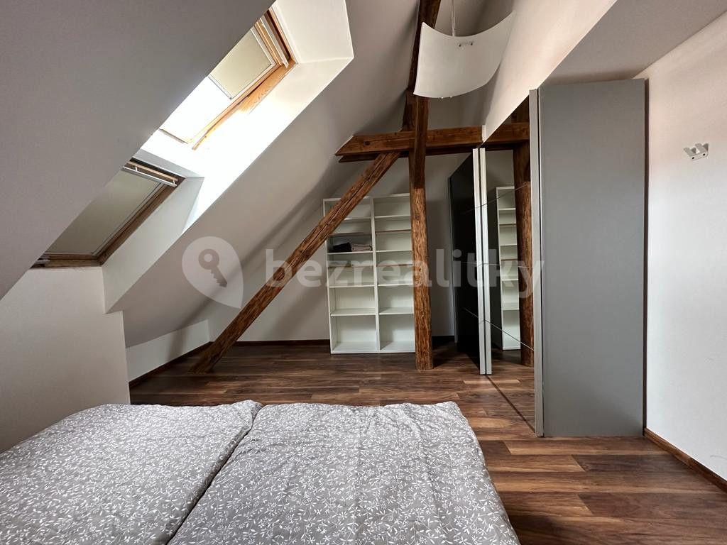 Prenájom bytu 2-izbový 56 m², Klapkova, Praha, Praha