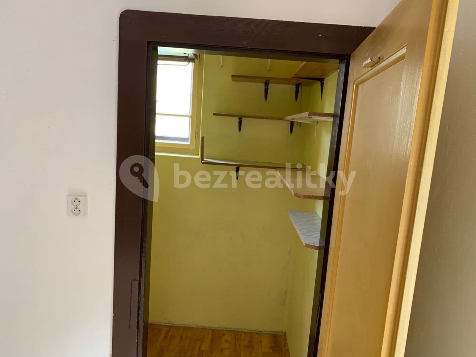 Prenájom bytu 1-izbový 45 m², Šlikova, Liberec, Liberecký kraj