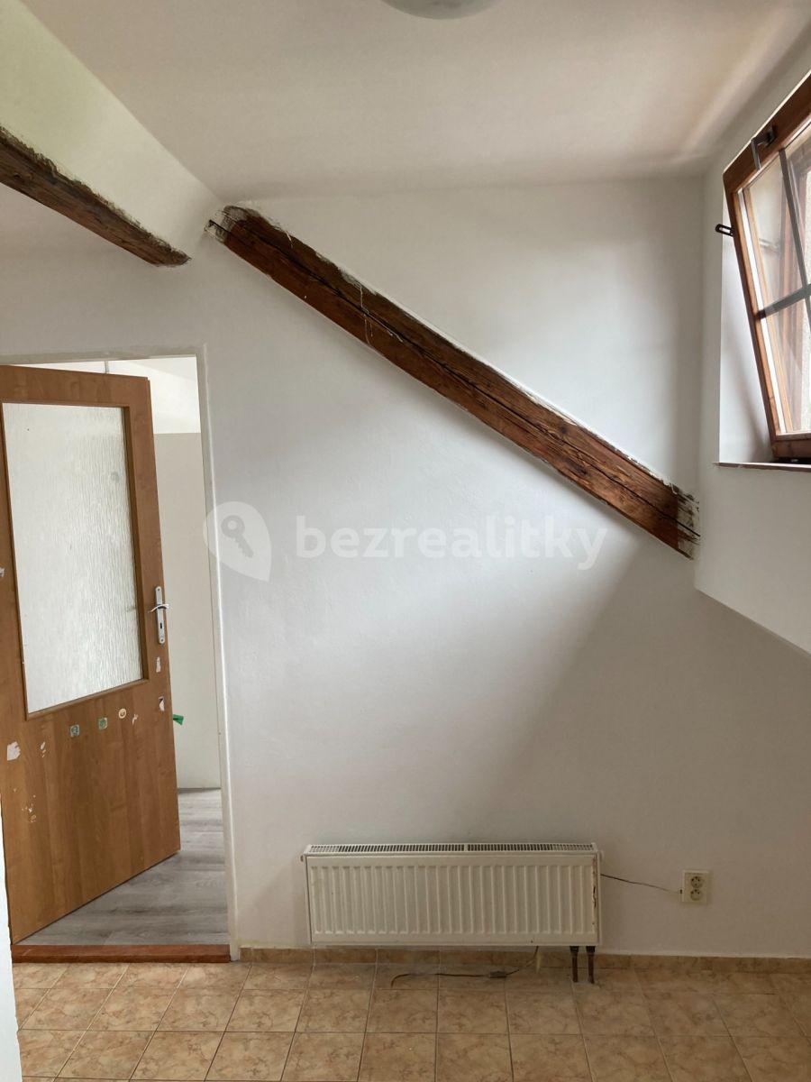 Prenájom bytu 3-izbový 90 m², Tismice, Středočeský kraj