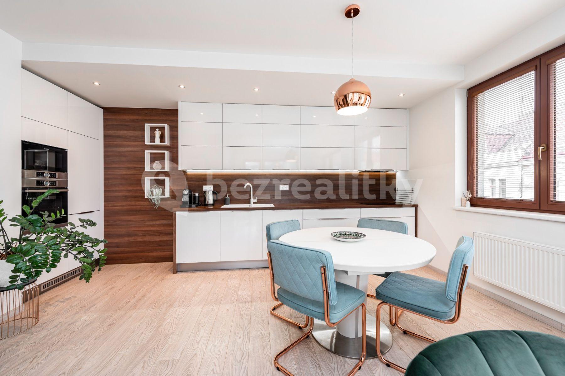 Predaj bytu 3-izbový 78 m², Ctiradova, Praha, Praha