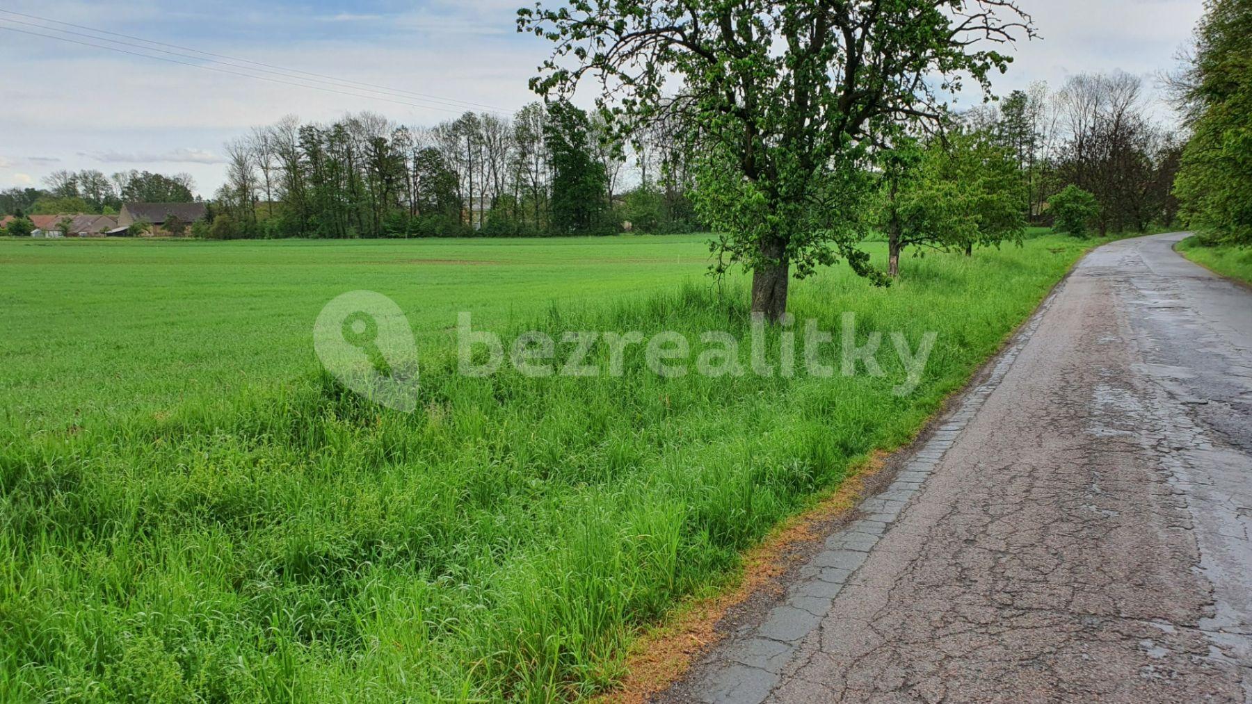 Predaj pozemku 7.223 m², Morašice, Pardubický kraj