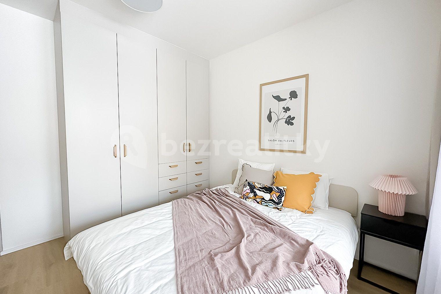 Prenájom bytu 2-izbový 63 m², U Pergamenky, Praha, Praha