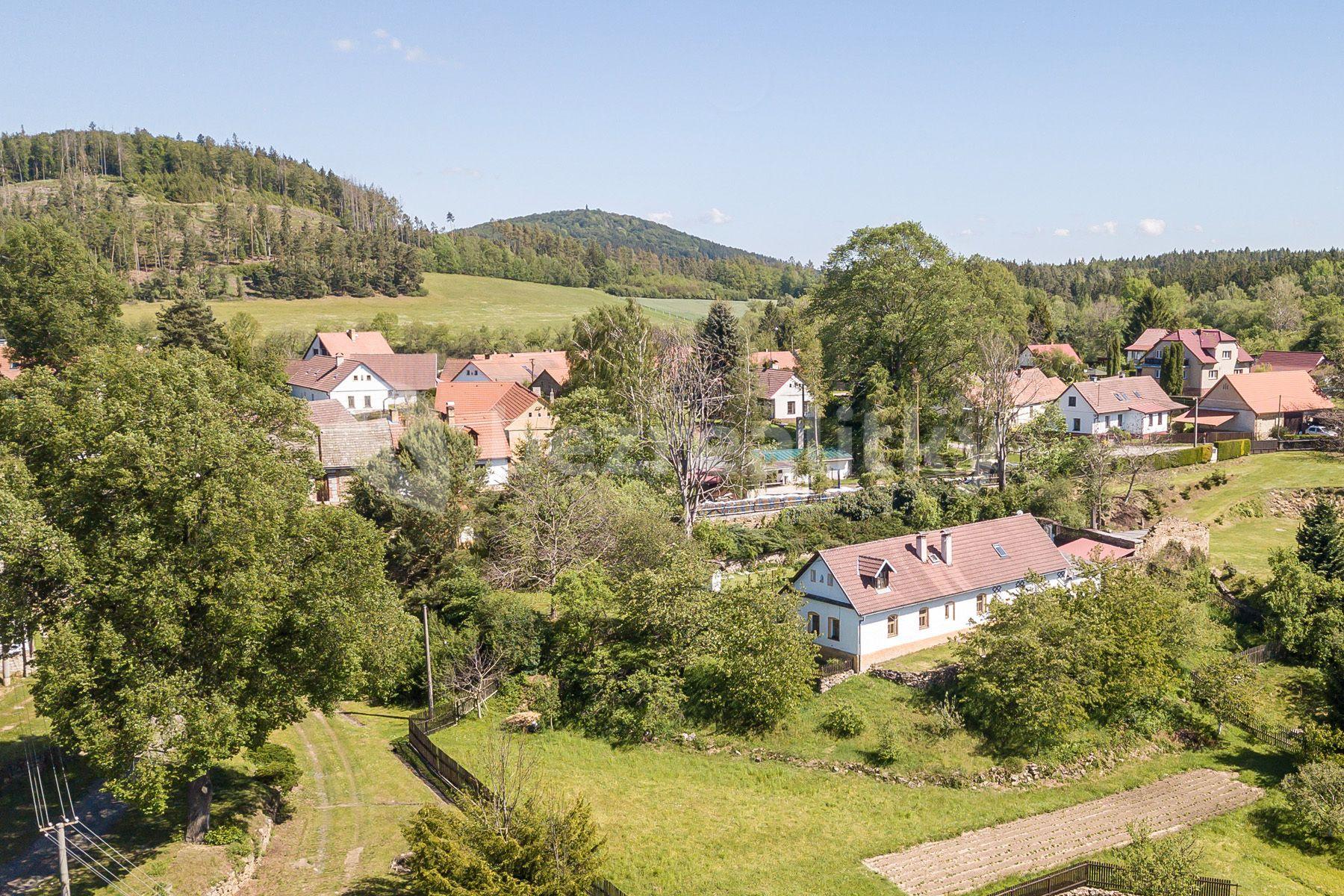 Predaj domu 200 m², pozemek 2.006 m², Býkovice, Louňovice pod Blaníkem, Středočeský kraj