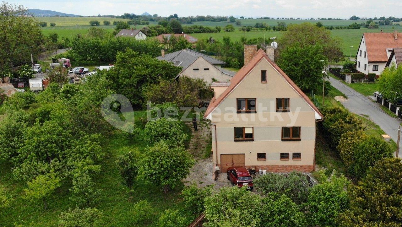 Predaj domu 220 m², pozemek 1.926 m², Chorušice, Středočeský kraj