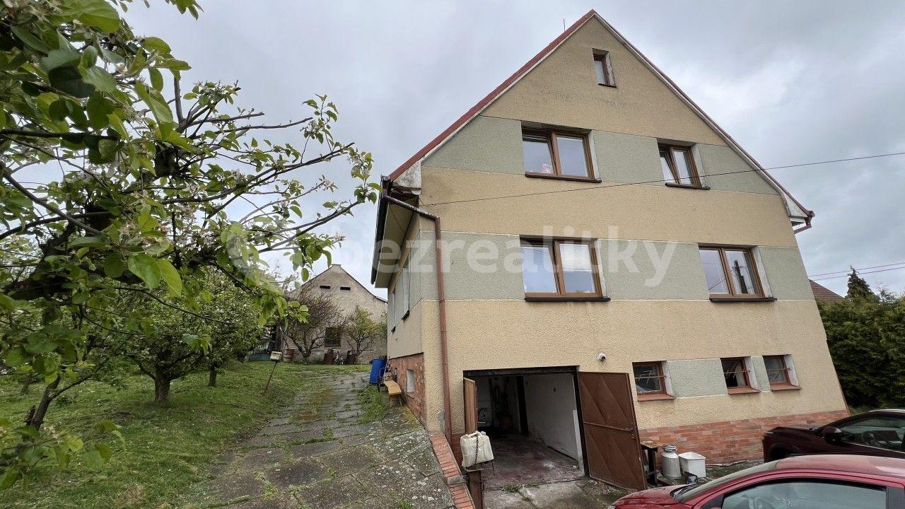 Predaj domu 220 m², pozemek 1.926 m², Chorušice, Středočeský kraj