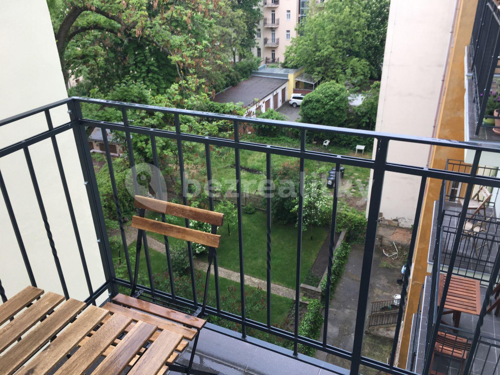 Prenájom bytu 1-izbový 29 m², Slavíkova, Praha, Praha