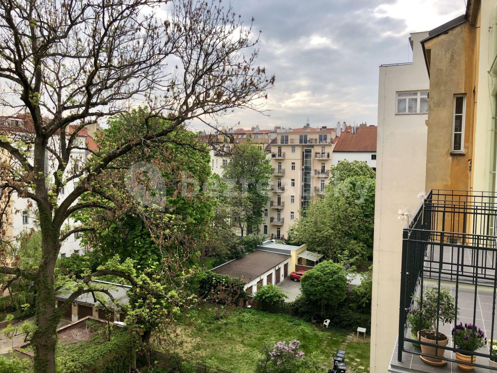 Prenájom bytu 1-izbový 29 m², Slavíkova, Praha, Praha