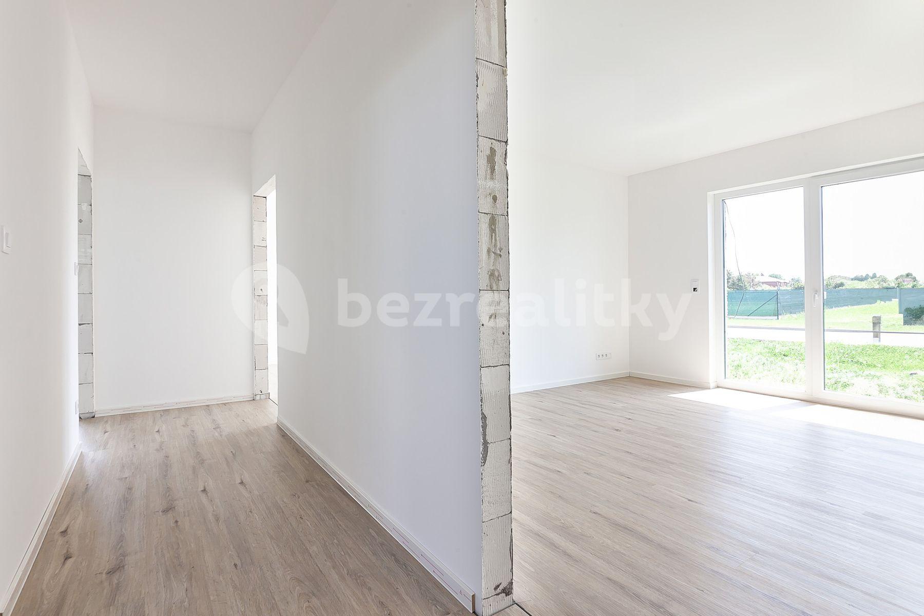 Predaj kancelárie 829 m², Vestec, Vestec, Středočeský kraj