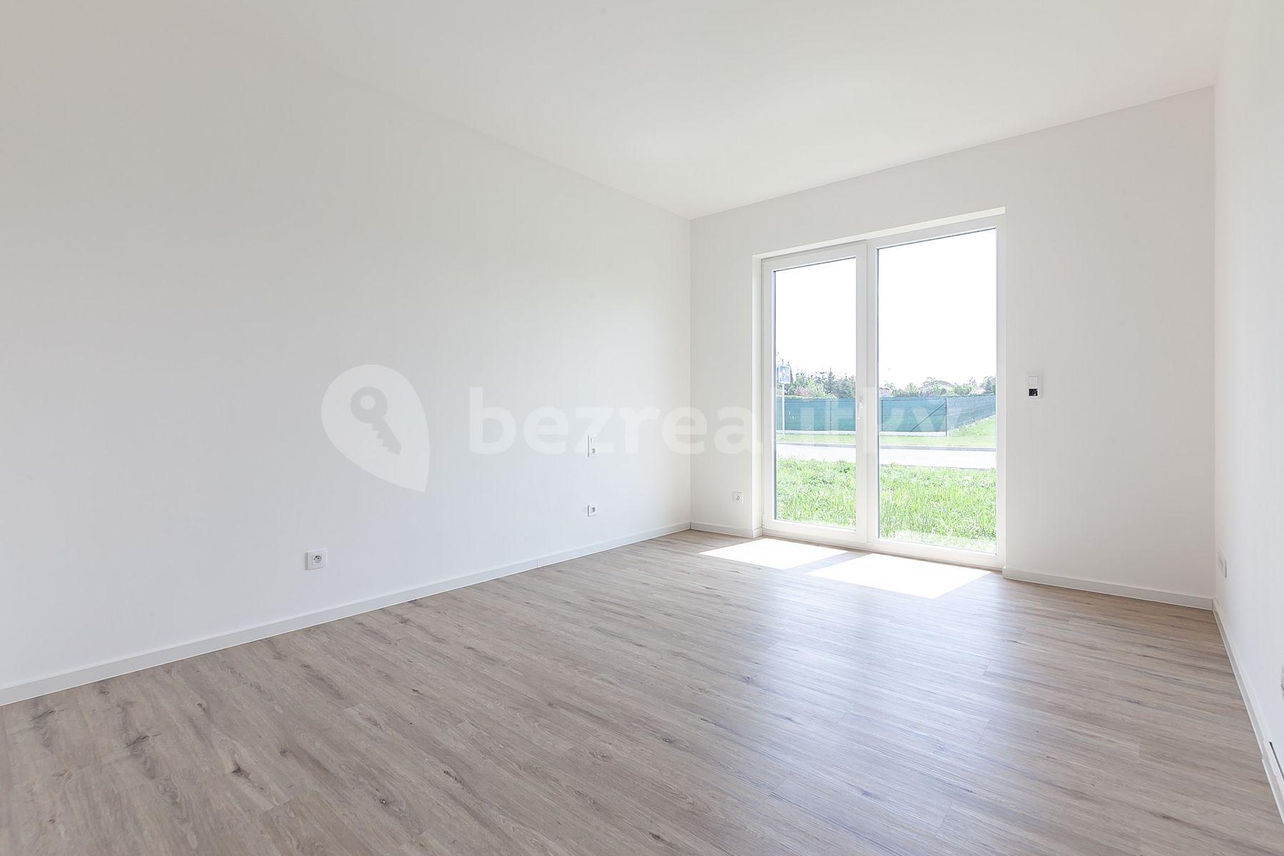 Predaj kancelárie 829 m², Vestec, Vestec, Středočeský kraj