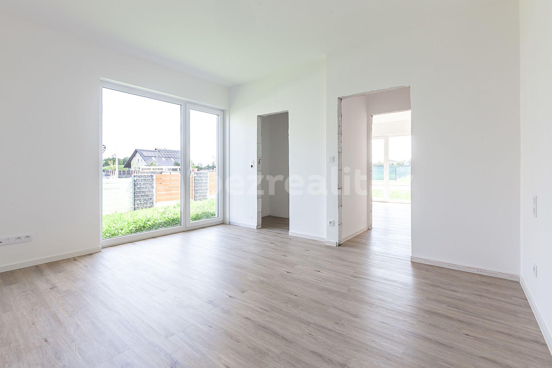 Predaj kancelárie 829 m², Vestec, Vestec, Středočeský kraj