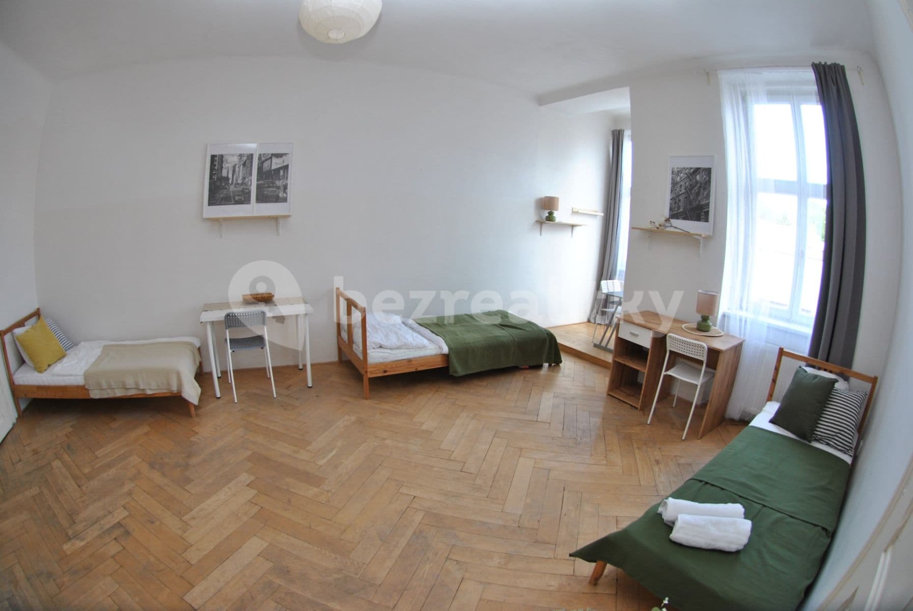 Prenájom bytu 4-izbový 25 m², Kunzova, Brno, Jihomoravský kraj