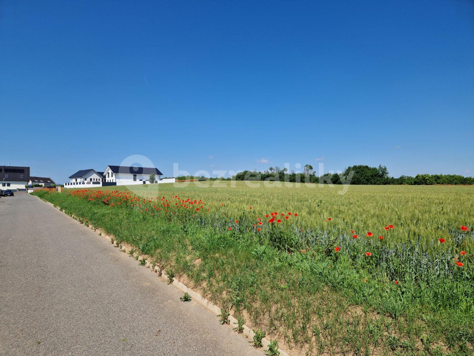 Predaj pozemku 1.087 m², Chýnice, Středočeský kraj