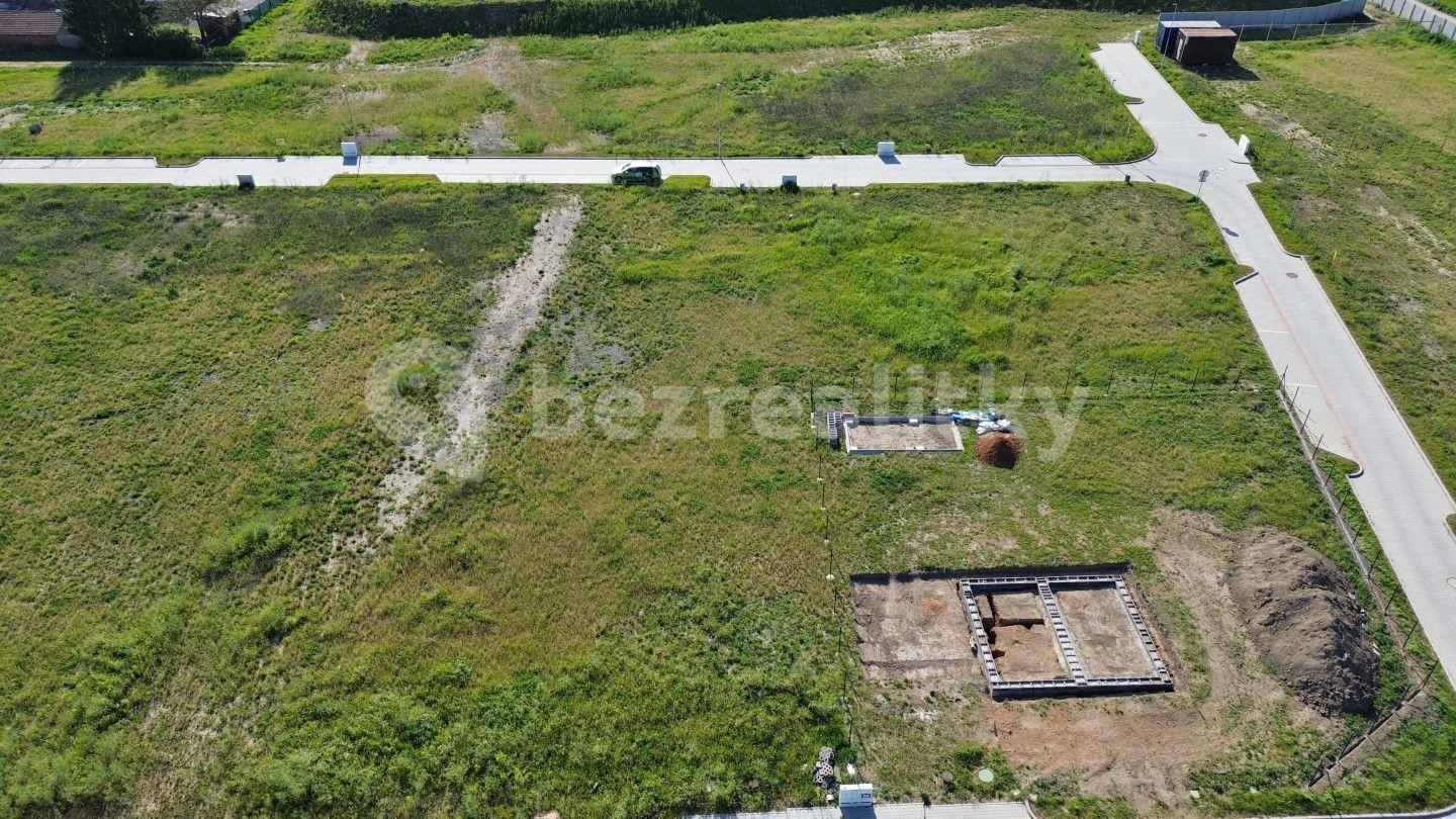 Predaj pozemku 781 m², Chlumec nad Cidlinou, Královéhradecký kraj