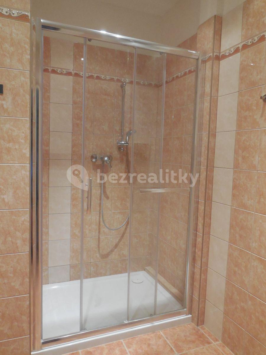 Prenájom bytu 2-izbový 82 m², Moravská, Praha, Praha