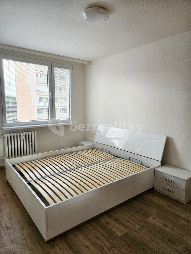 Prenájom bytu 3-izbový 73 m², Chudenická, Praha, Praha