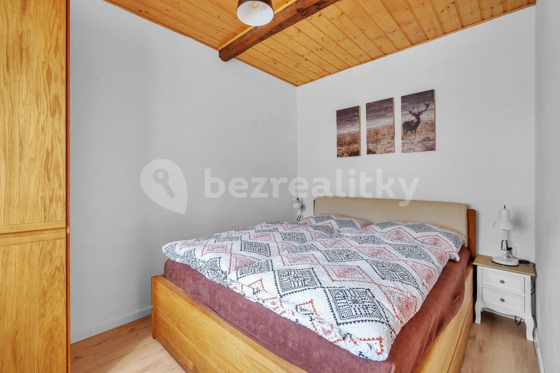 Predaj domu 130 m², pozemek 931 m², Cotkytle, Pardubický kraj