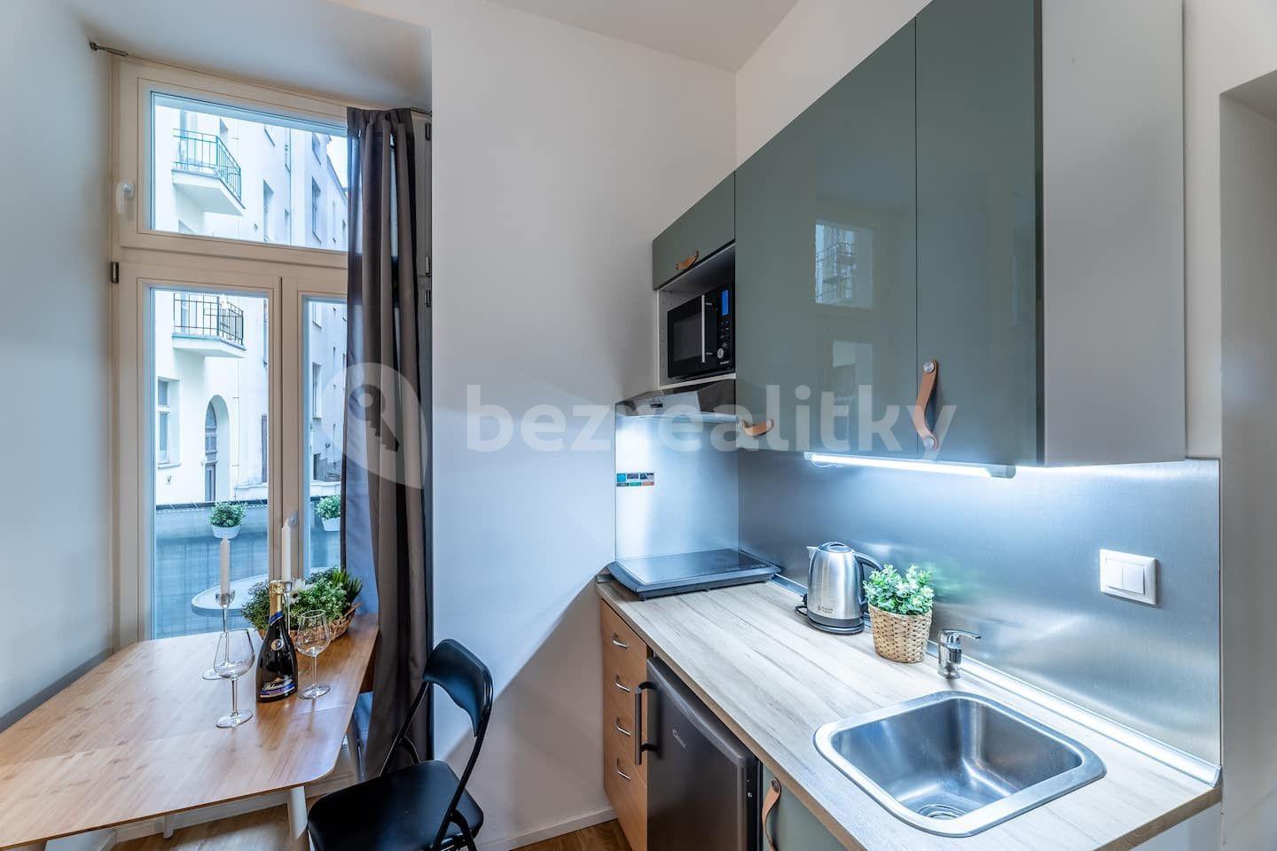 Prenájom bytu 1-izbový 24 m², Příčná, Praha, Praha