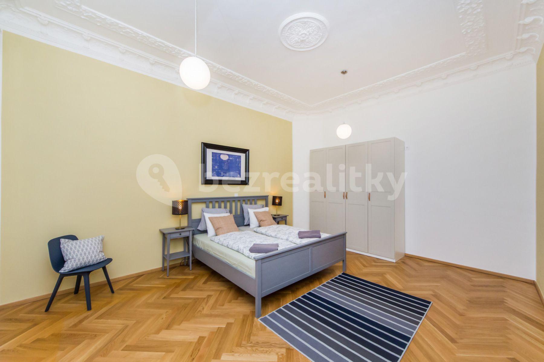 Prenájom bytu 2-izbový 60 m², Balbínova, Praha, Praha