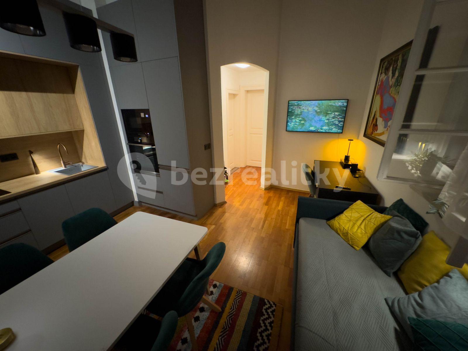 Prenájom bytu 2-izbový 40 m², Mostecká, Praha, Praha