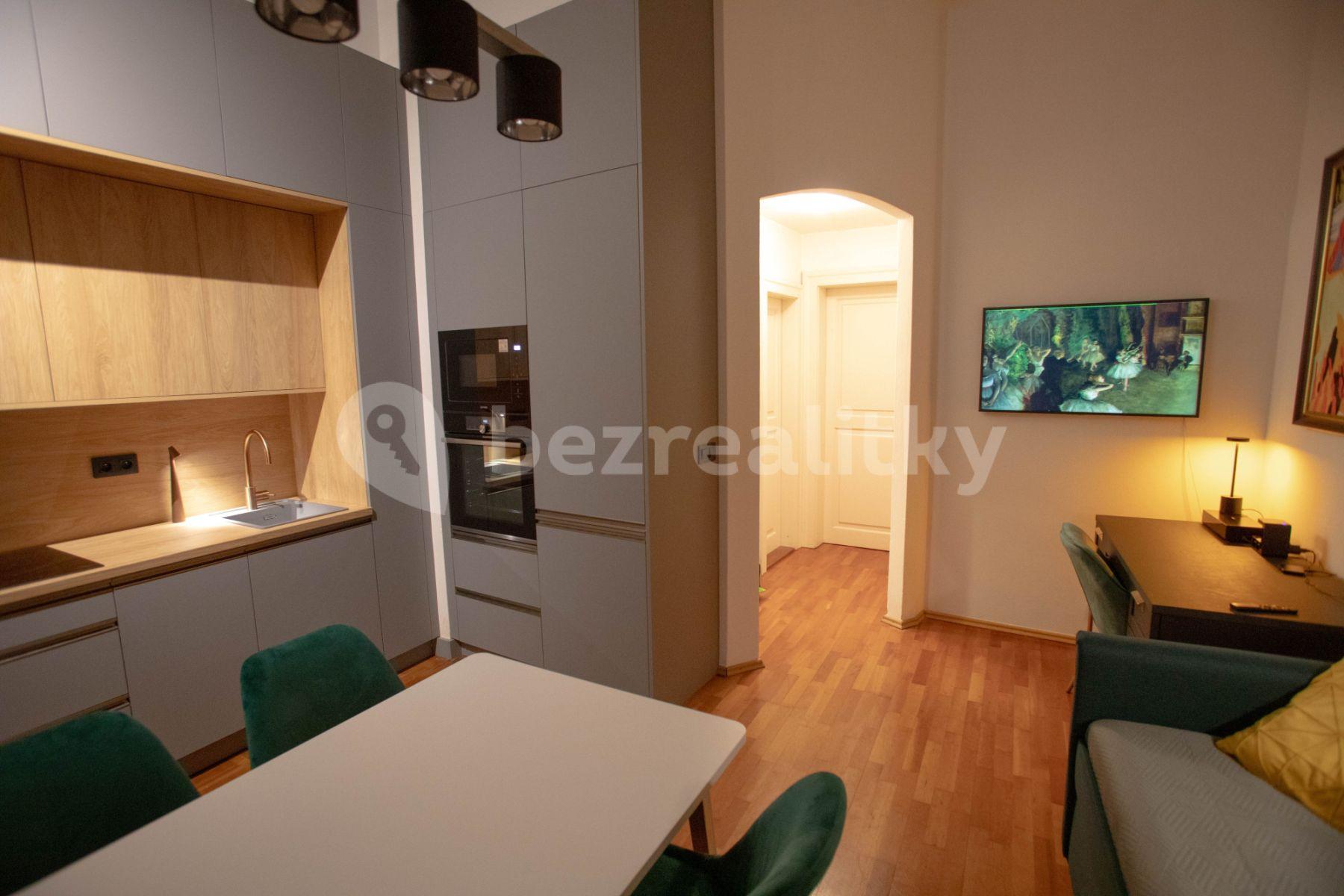 Prenájom bytu 2-izbový 40 m², Mostecká, Praha, Praha